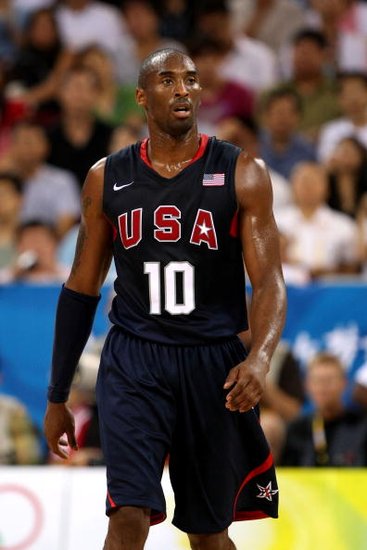 足球训练如何科学安排？（足球训练的科学规划指南）