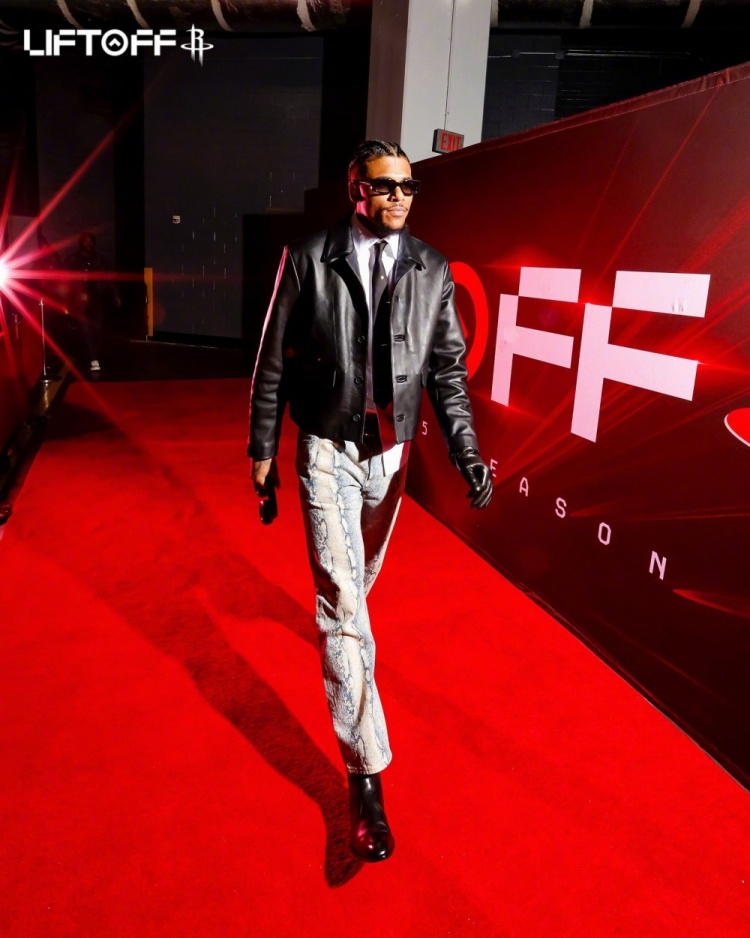 巴塞罗那理发师：欧洲杯期间，费尔明专门打电话让我给他理发（巴萨理发师曝料：欧洲杯期间，费尔明主动来电预约理发）